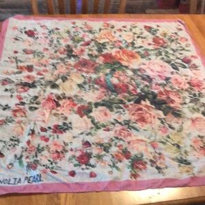 Magnolia Pearl scarf